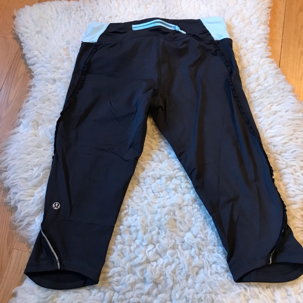 LULULEMON light blue/grey crops - Picture 2 of 5